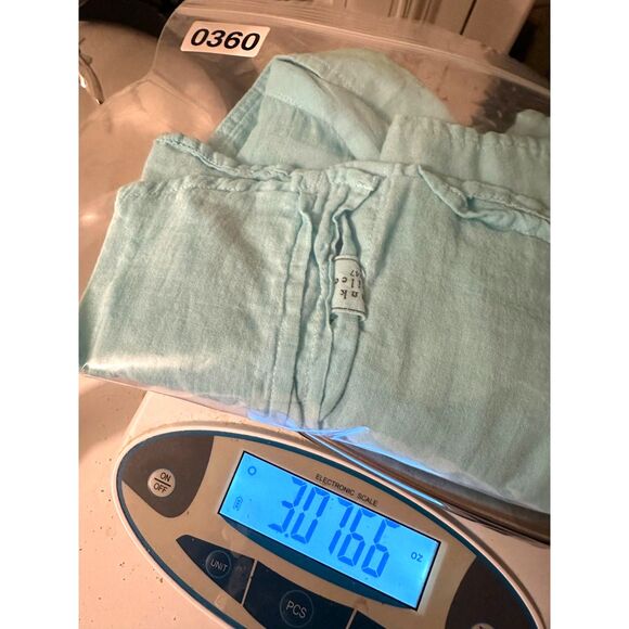 Frank & Eileen Shirt Women XS Blue Barry 100% Cotton Button Down Ruched Placket - Picture 7 of 7